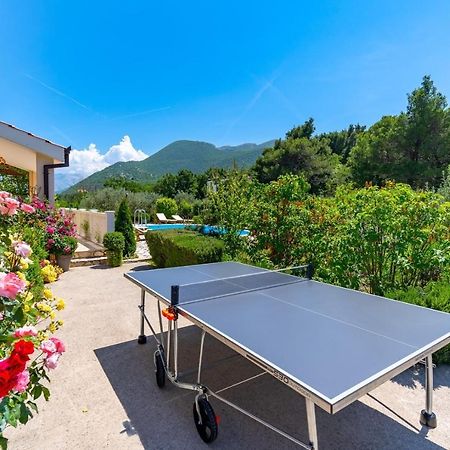 Villa Ana - 3 Bedroom Villa With Private Pool And Unspoiled Natural Environment Kucice Exterior foto