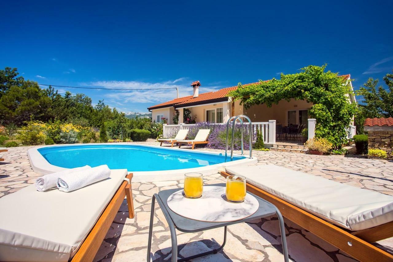 Villa Ana - 3 Bedroom Villa With Private Pool And Unspoiled Natural Environment Kucice Exterior foto