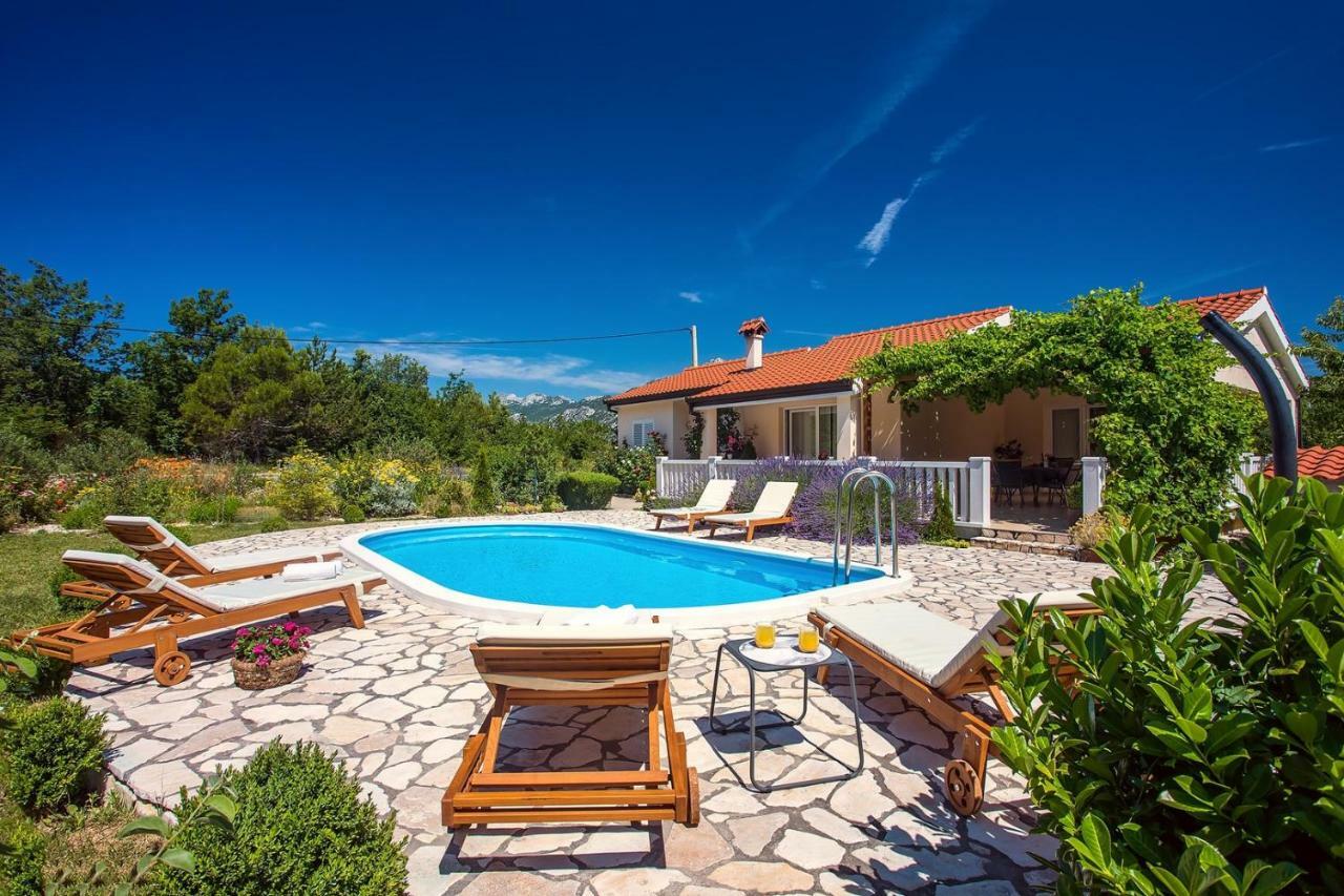 Villa Ana - 3 Bedroom Villa With Private Pool And Unspoiled Natural Environment Kucice Exterior foto